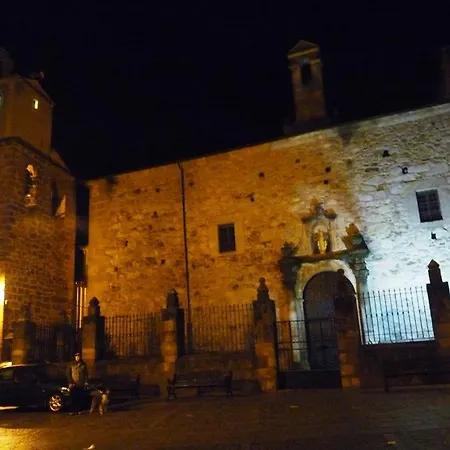 Dacris דירה חרטה